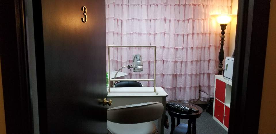 Private room at Twinkling Nails